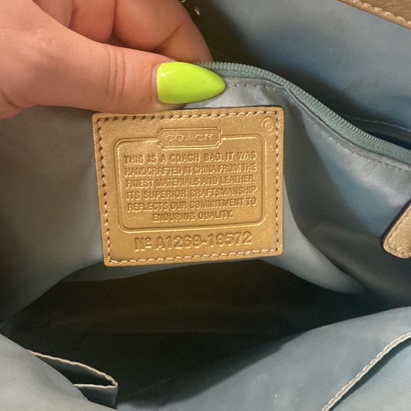 Coach purse - Picture 7 of 9